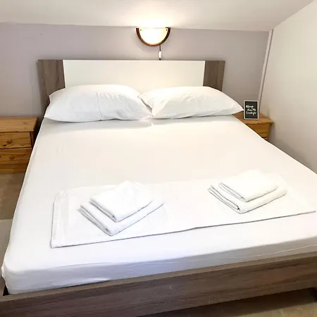 Mit Balkon Und Herrlichem Meerblick Apartment Trogir